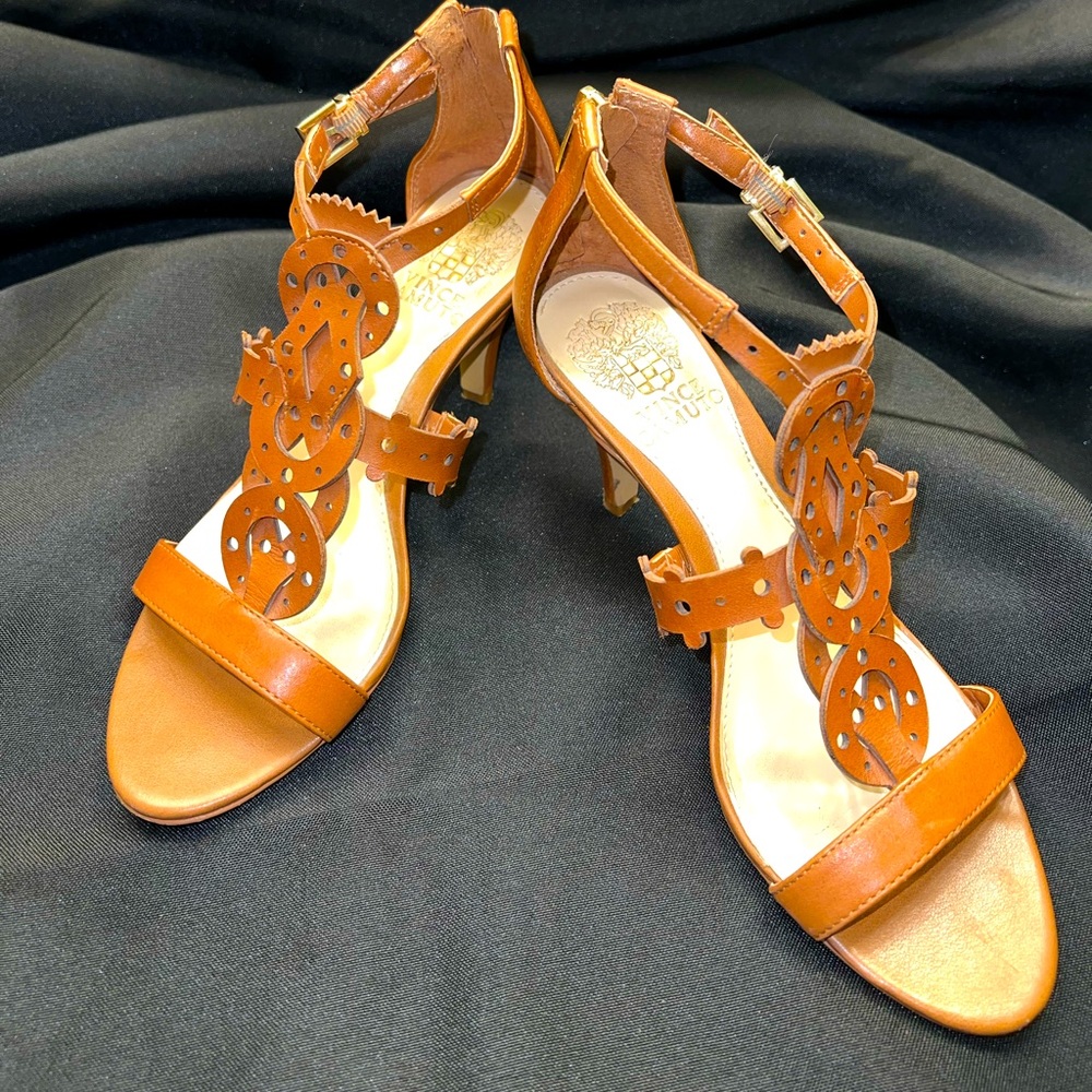 Vince Camuto brown leather heels size 6.